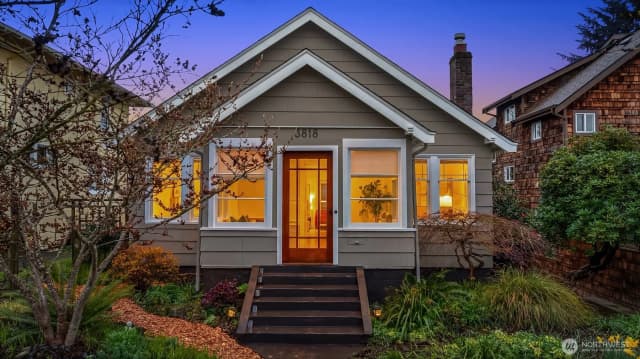 Property photo for 3818 Corliss Avenue N, Seattle