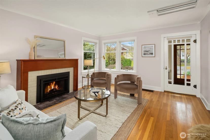 Property photo for 3818 Corliss Avenue N, Seattle photo 20