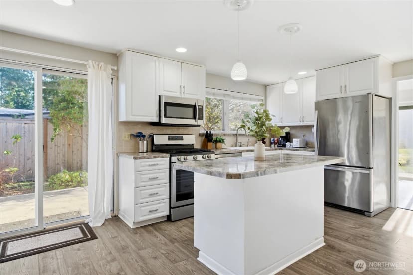 Property photo for 16237 Ne 30th Street, Bellevue photo 14