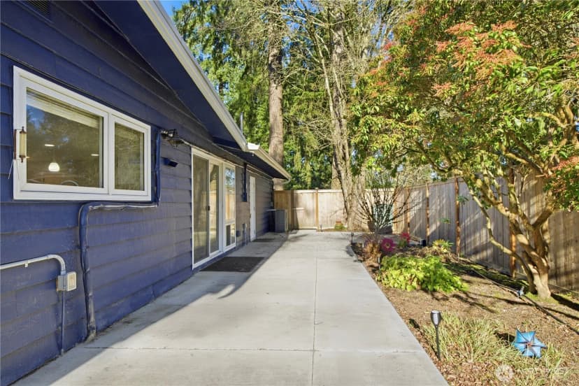 Property photo for 16237 Ne 30th Street, Bellevue photo 32