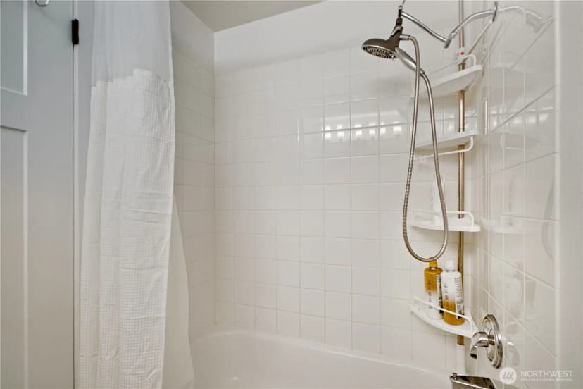 Property photo for 16237 Ne 30th Street, Bellevue photo 30