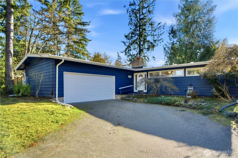 Property photo for 16237 Ne 30th Street, Bellevue