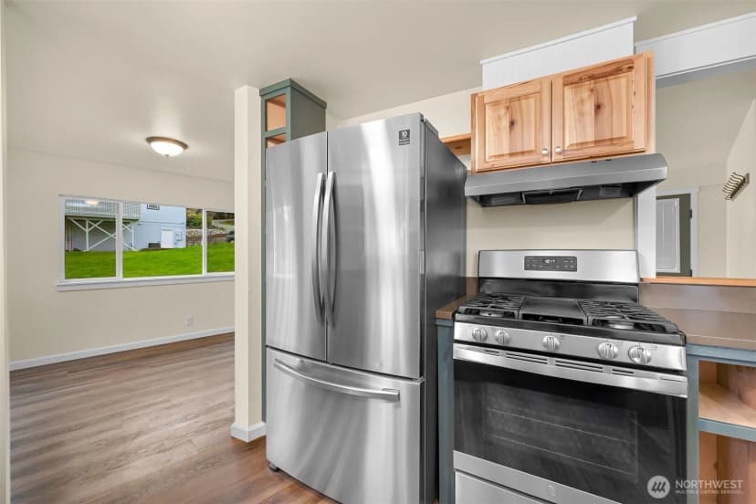 Property photo for 15393 Dewey Crest Lane, Anacortes photo 6