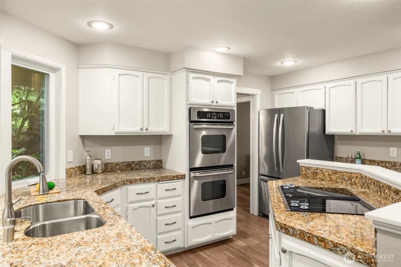Property photo for 24109 Se 44th Court, Sammamish photo 11