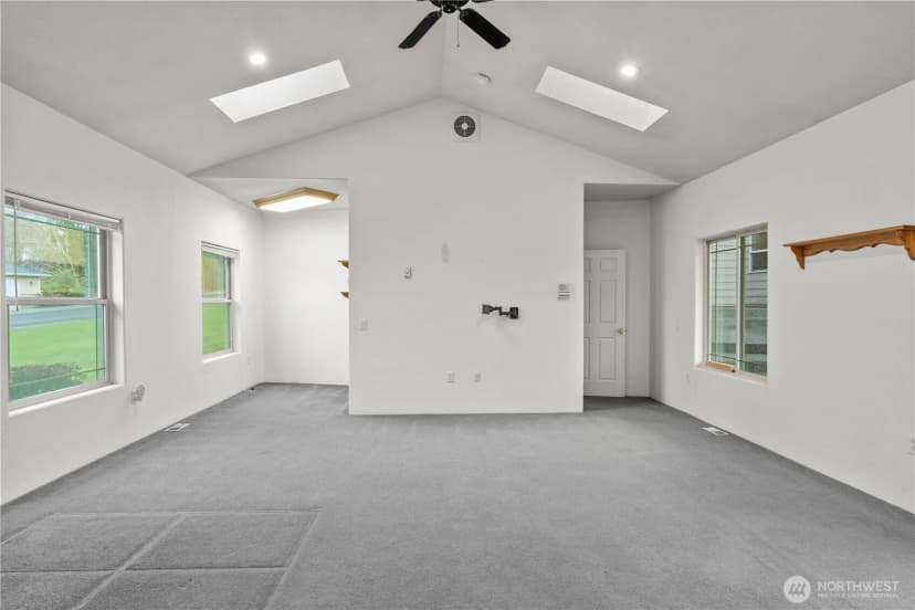 Property photo for 100 S 9th Street, Montesano photo 17