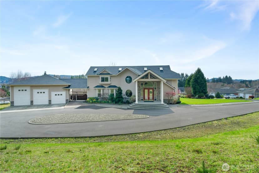 Property photo for 100 S 9th Street, Montesano photo 2