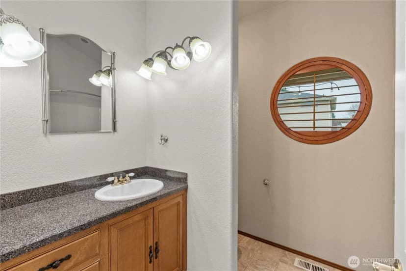 Property photo for 100 S 9th Street, Montesano photo 18