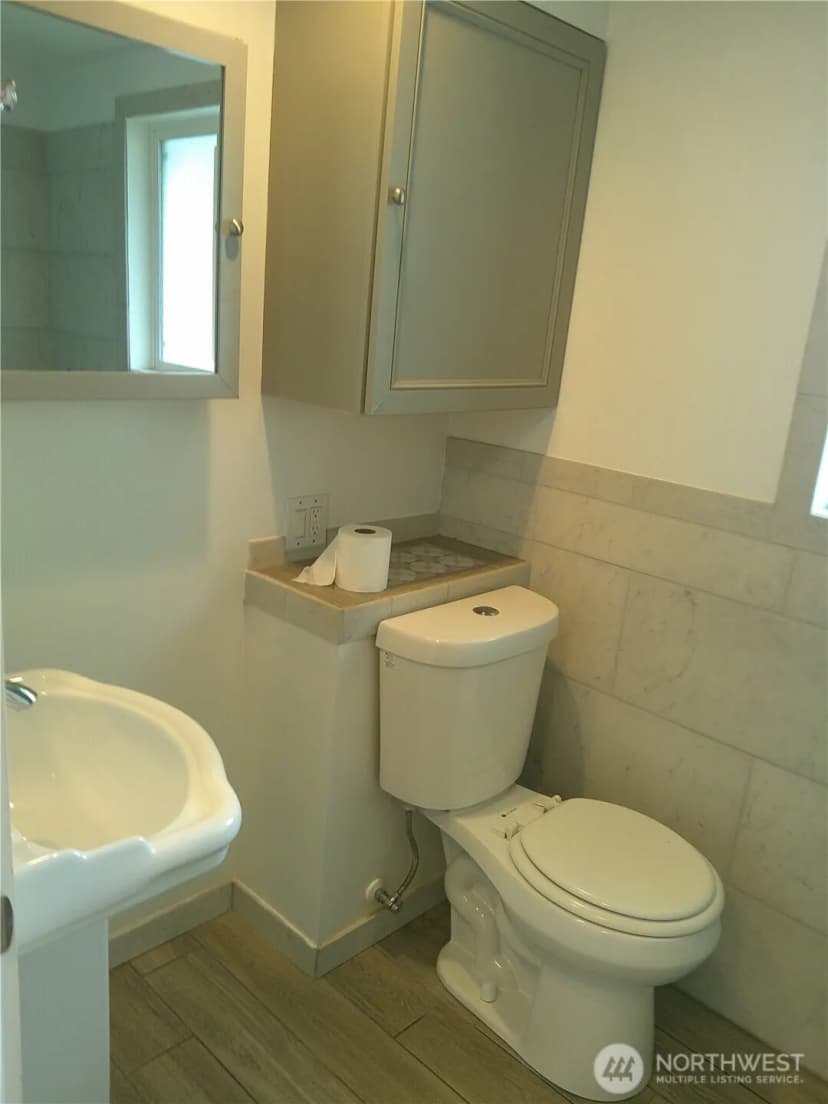 Property photo for 10615 18th Avenue Sw, Seattle photo 7