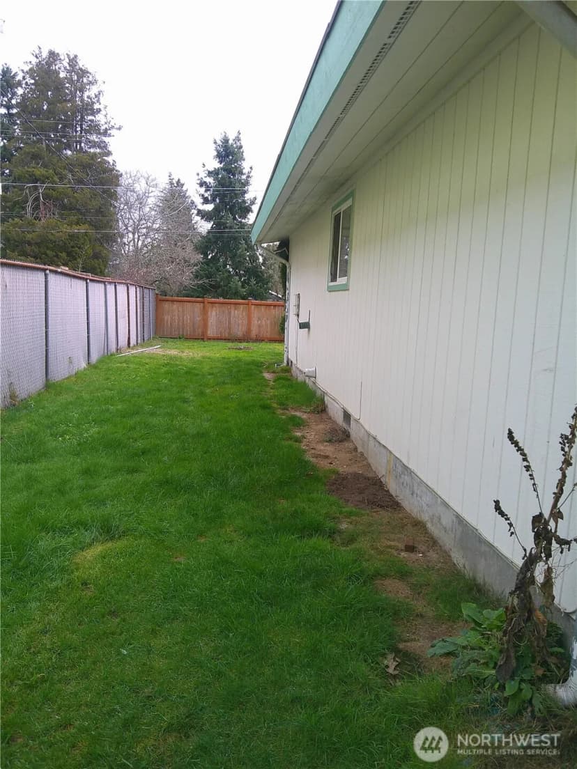 Property photo for 10615 18th Avenue Sw, Seattle photo 12