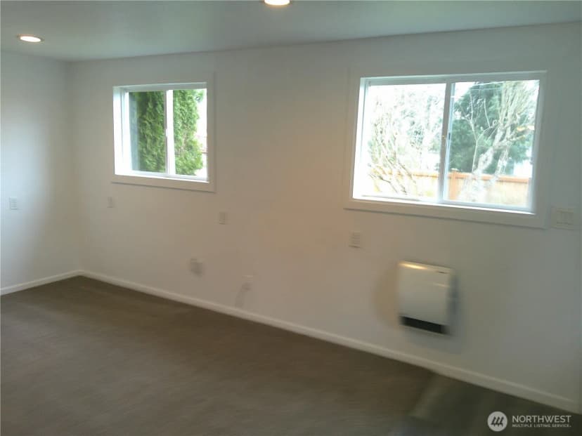 Property photo for 10615 18th Avenue Sw, Seattle photo 5