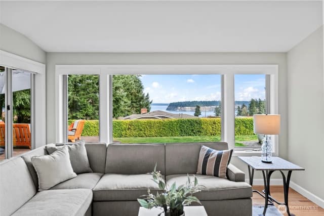 Property photo for 3139 Soundview Court, Gig Harbor photo 2
