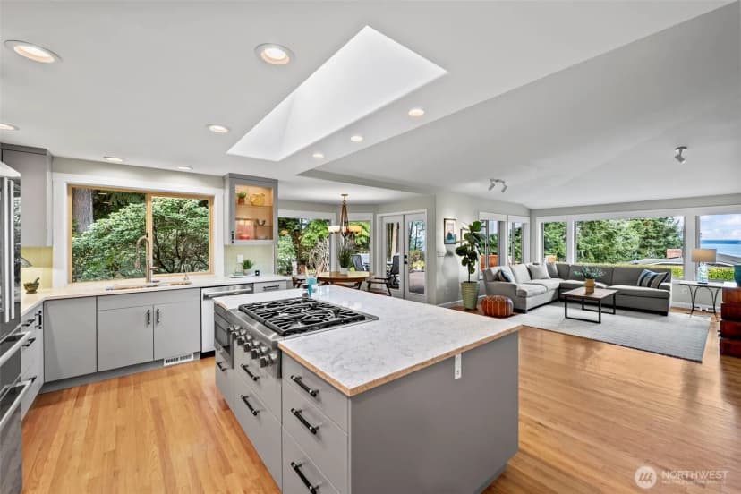 Property photo for 3139 Soundview Court, Gig Harbor photo 3