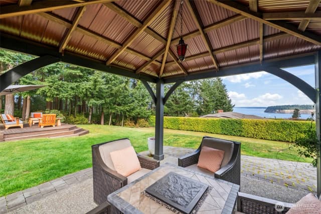Property photo for 3139 Soundview Court, Gig Harbor photo 5