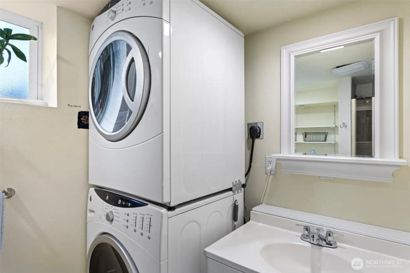Property photo for 10205 Occidental Avenue S, Seattle photo 32