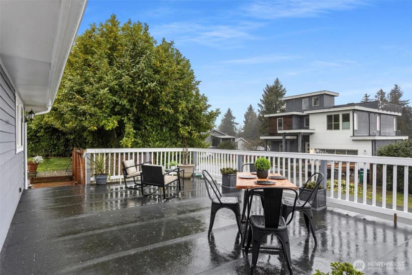 Property photo for 10205 Occidental Avenue S, Seattle photo 7