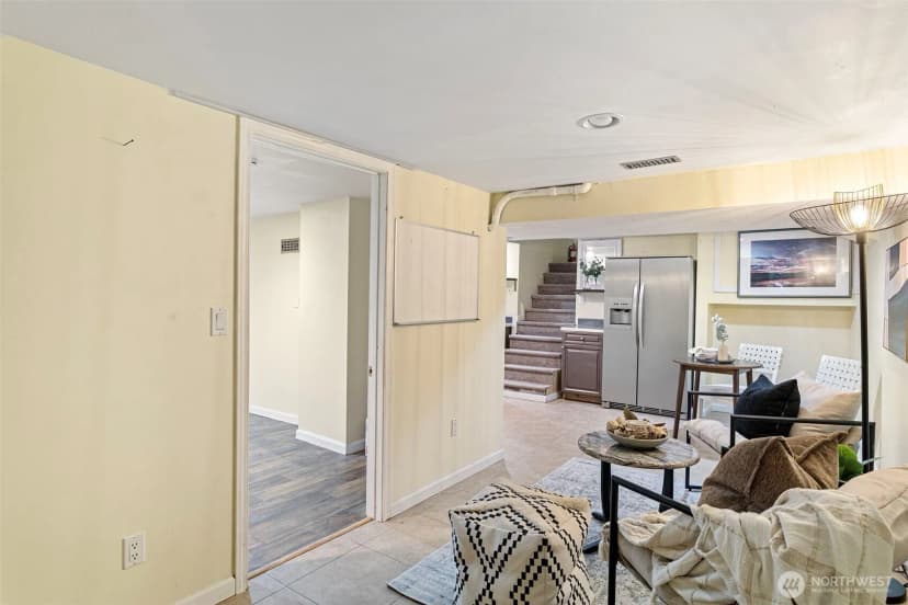 Property photo for 10205 Occidental Avenue S, Seattle photo 29
