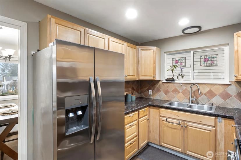 Property photo for 10205 Occidental Avenue S, Seattle photo 15
