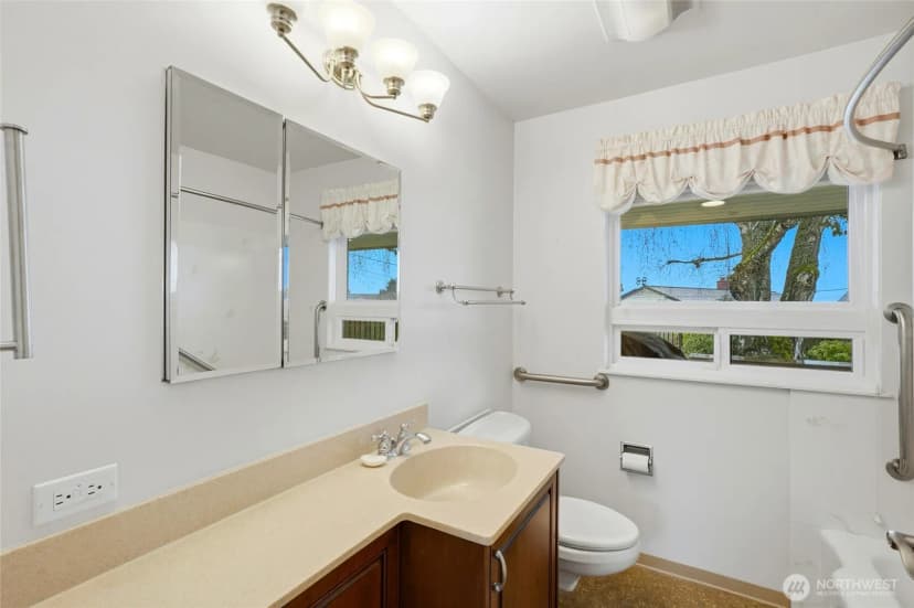 Property photo for 456 View Ridge Drive, Everett photo 25