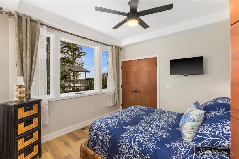 Property photo for 31302 J Place, Ocean Park photo 22