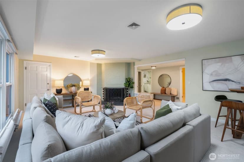 Property photo for 4812 Ne 42nd Street, Seattle photo 19