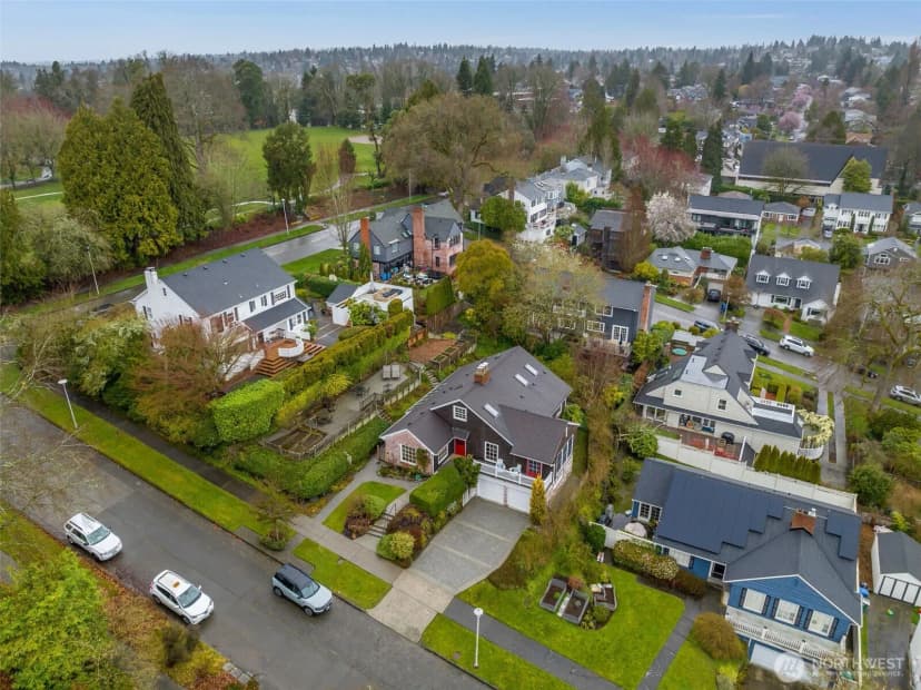 Property photo for 4812 Ne 42nd Street, Seattle photo 29