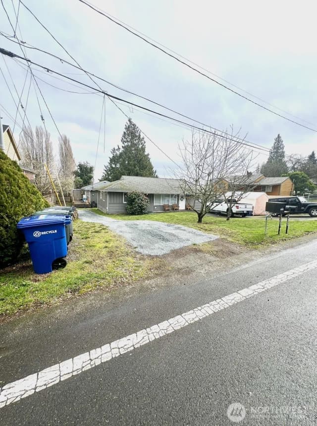 Property photo for 13348 32nd Ave S, Tukwila