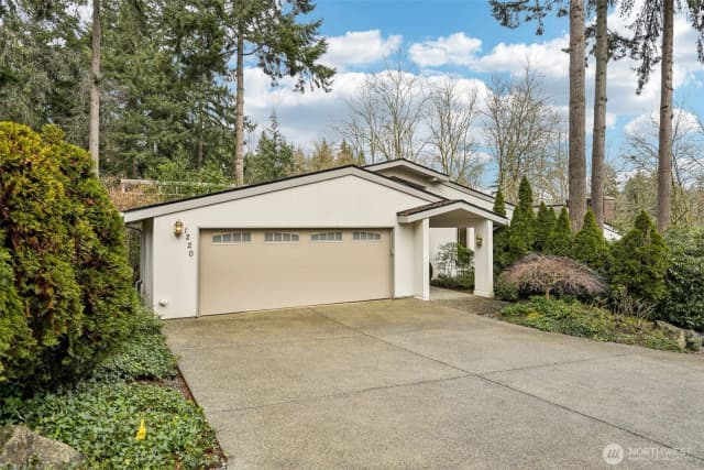 Property photo for 1220 80th Place Ne, Medina photo 4