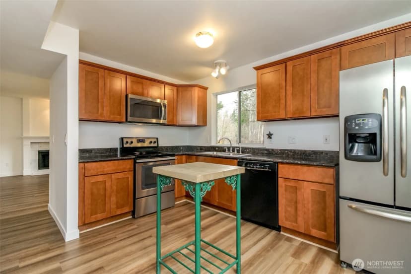 Property photo for 26334 127th Avenue Se, Kent photo 11