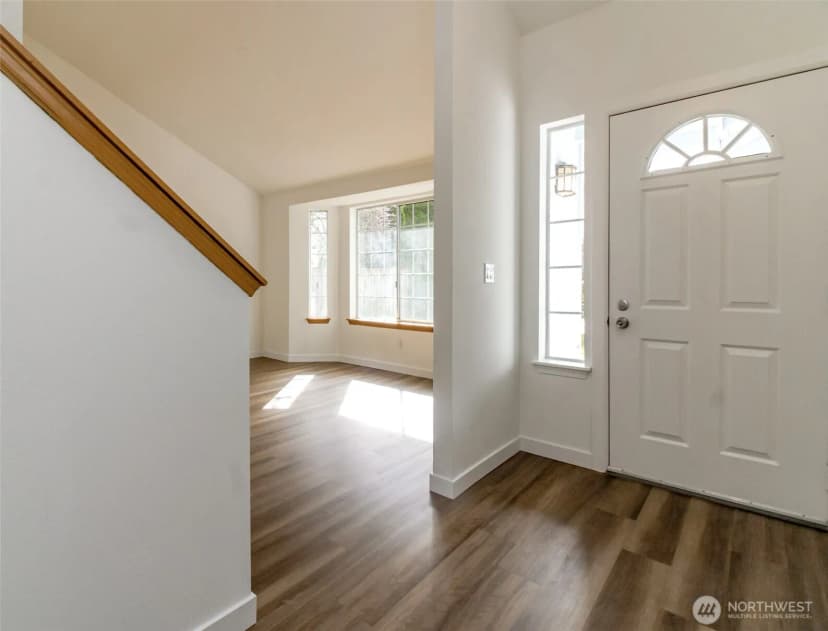 Property photo for 26334 127th Avenue Se, Kent photo 7