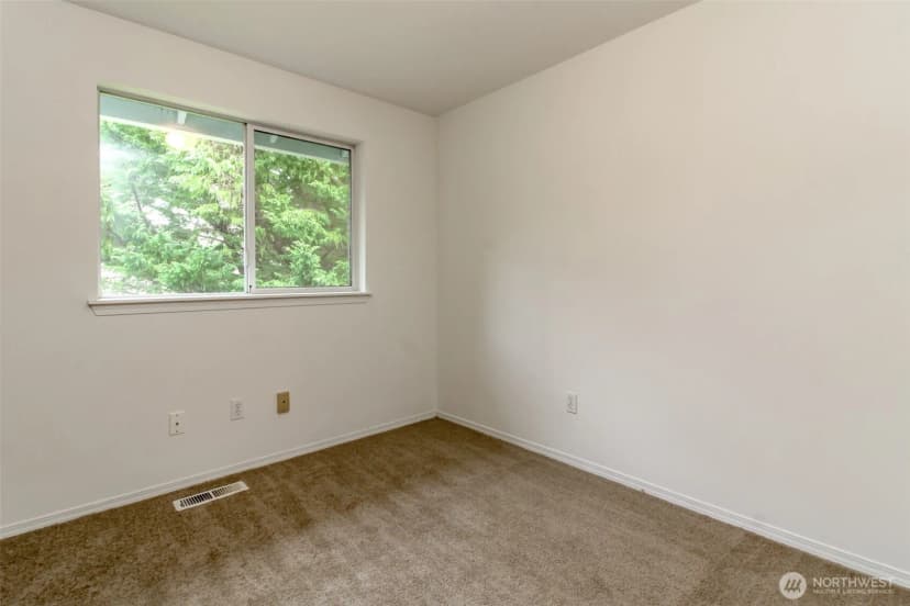 Property photo for 26334 127th Avenue Se, Kent photo 28