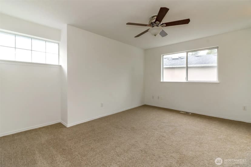 Property photo for 26334 127th Avenue Se, Kent photo 18