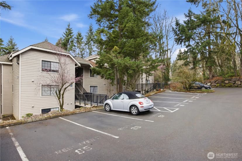 Property photo for 12515 Ne 116th Street #b11, Kirkland photo 26