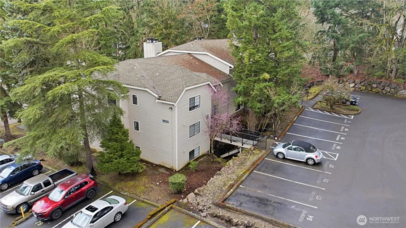 Property photo for 12515 Ne 116th Street #b11, Kirkland photo 27
