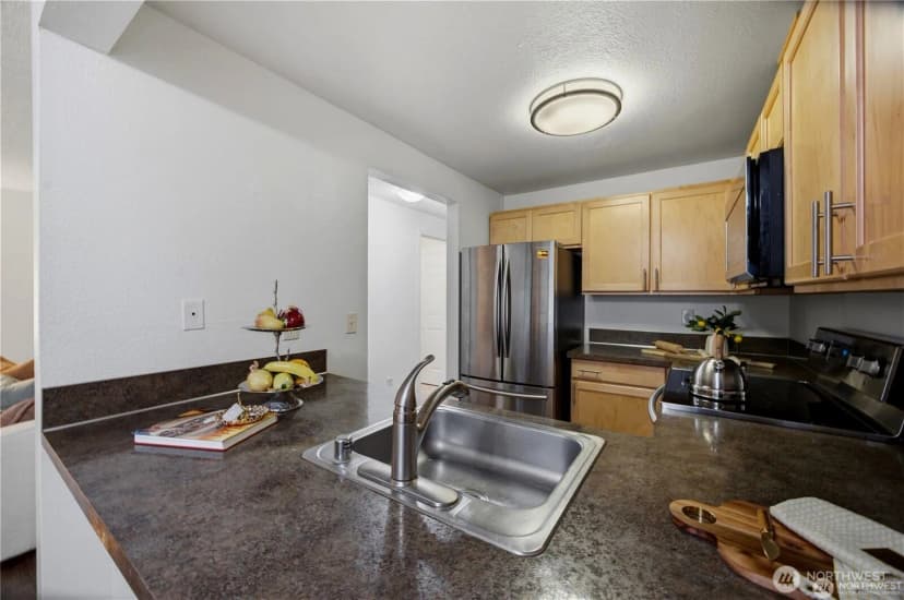 Property photo for 12515 Ne 116th Street #b11, Kirkland photo 17