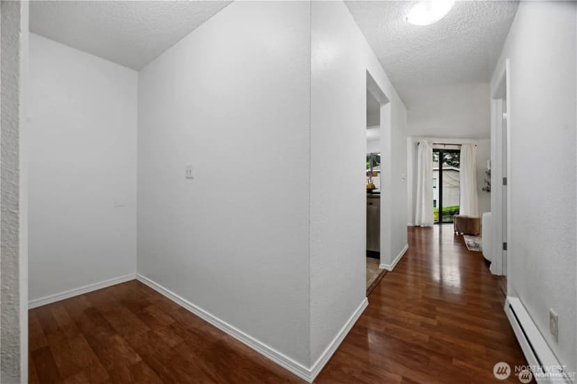 Property photo for 12515 Ne 116th Street #b11, Kirkland photo 8