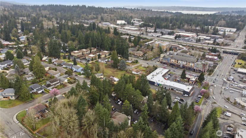 Property photo for 12515 Ne 116th Street #b11, Kirkland photo 32