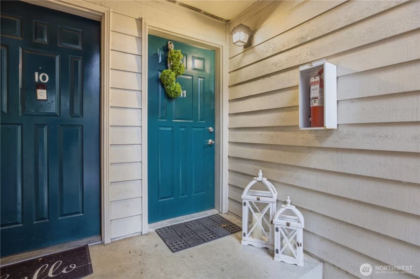 Property photo for 12515 Ne 116th Street #b11, Kirkland photo 7
