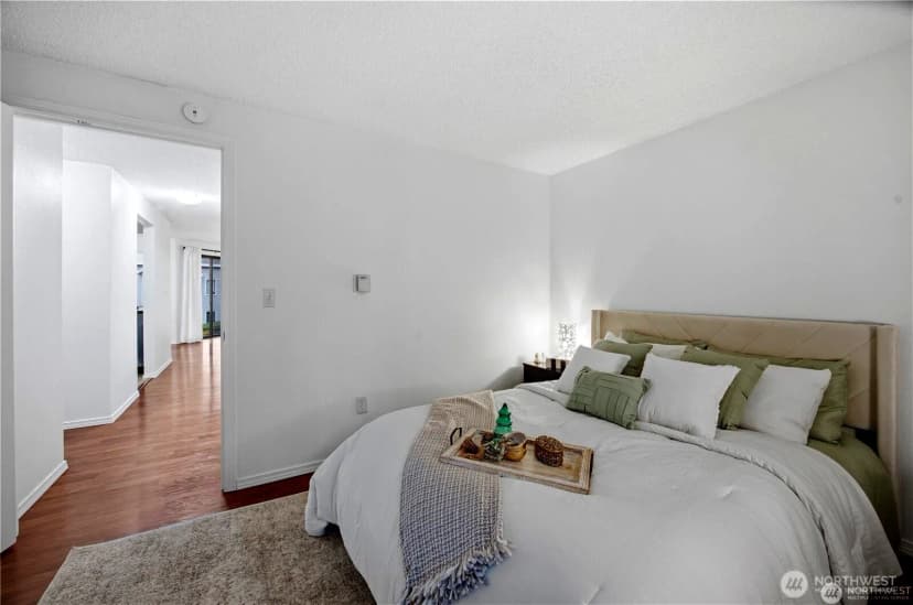 Property photo for 12515 Ne 116th Street #b11, Kirkland photo 22