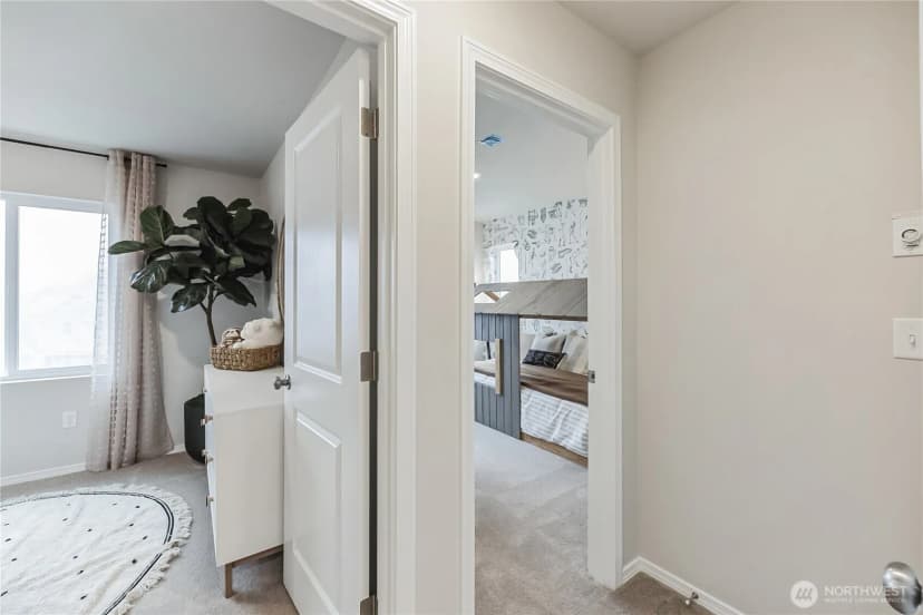 Property photo for 32360 Vine Avenue Se, Black Diamond photo 16