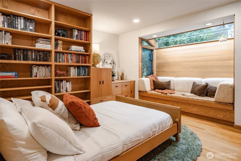 Property photo for 4851 88th Place Se, Mercer Island photo 14