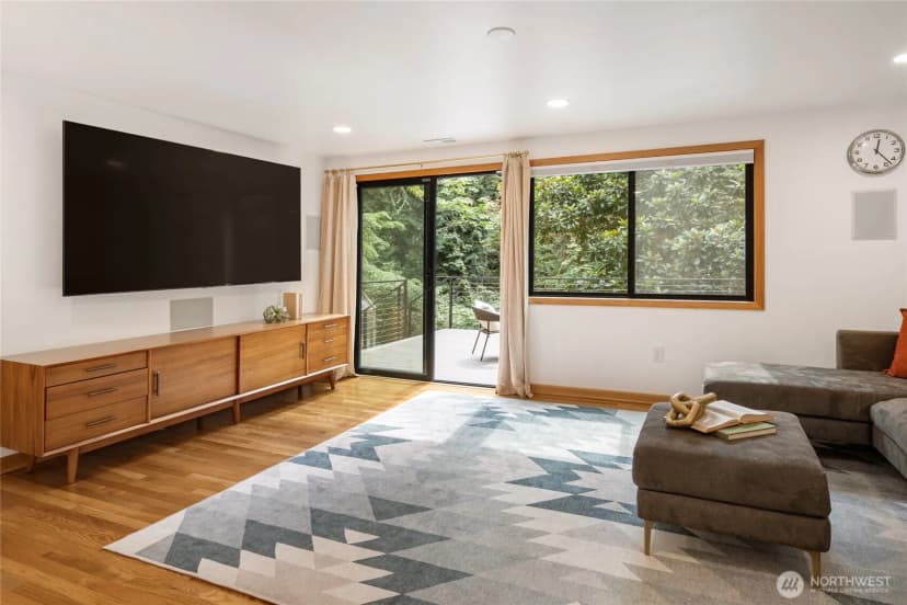 Property photo for 4851 88th Place Se, Mercer Island photo 21