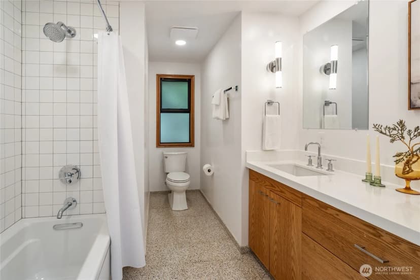Property photo for 4851 88th Place Se, Mercer Island photo 16