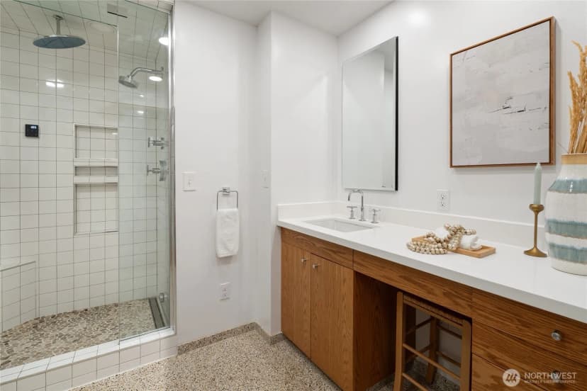 Property photo for 4851 88th Place Se, Mercer Island photo 13
