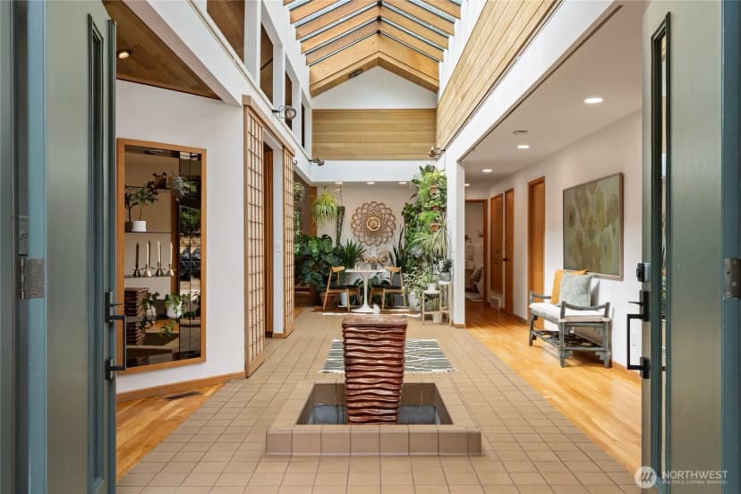 Property photo for 4851 88th Place Se, Mercer Island