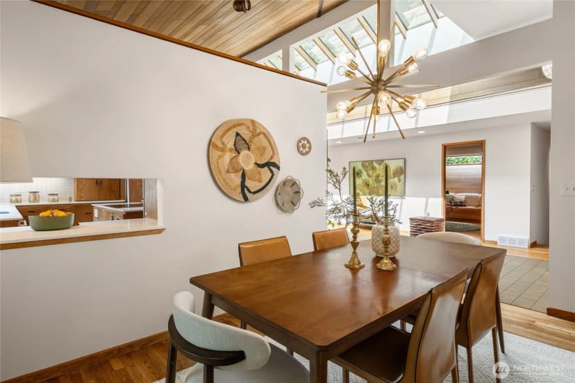 Property photo for 4851 88th Place Se, Mercer Island photo 11