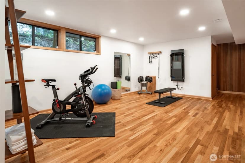 Property photo for 4851 88th Place Se, Mercer Island photo 17