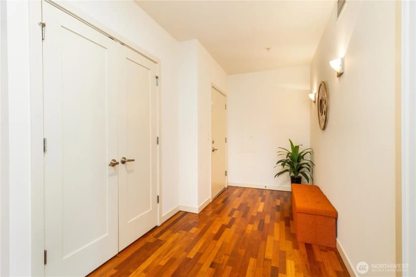 Property photo for 3104 Western Ave #603, Seattle photo 6