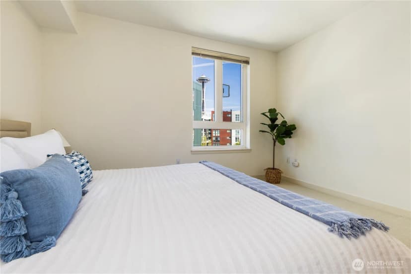 Property photo for 3104 Western Ave #603, Seattle photo 8