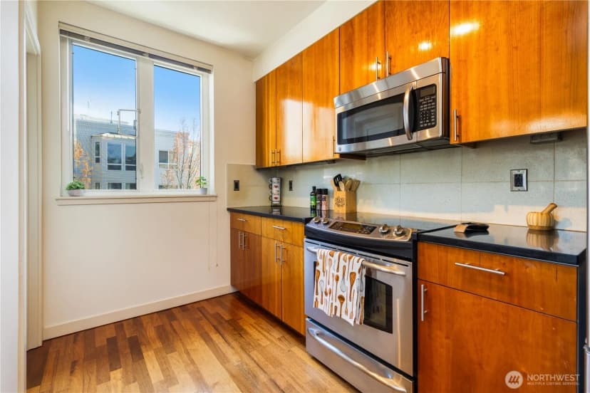 Property photo for 3104 Western Ave #603, Seattle photo 17