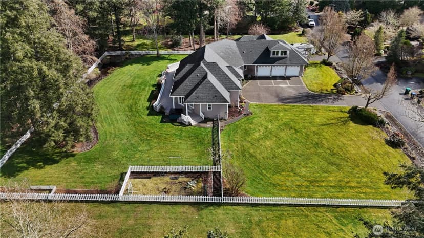 Property photo for 5410 Klipsun Lane Sw, Olympia photo 2